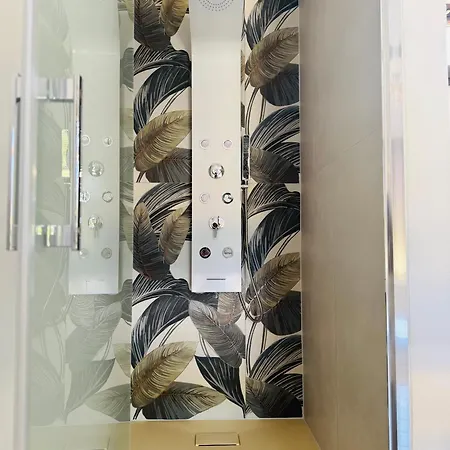Sa Iba Hotell